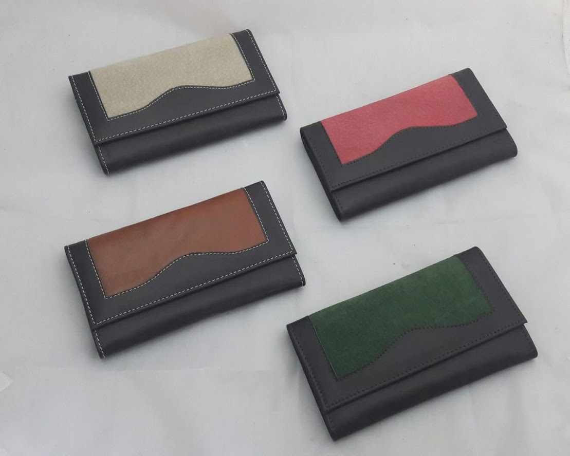 Billetera de cuero para dama - Suma Regalos Empresariales
